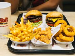 -The Habit Burger Grill 哈比特汉堡(爱琴海店)