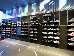 -NIKE品牌体验店(金源新燕莎店)