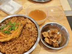 -柳州肥姨妈大骨螺蛳粉(万达中心店)