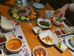 -唯成•韩国炭火烤肉 유성고기