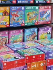 -百荣二期玩具城