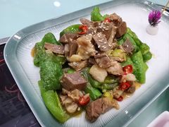 -伊源鼎盛餐饮服务有限公司