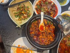 -万重锦·人文川菜馆(骡马市店)