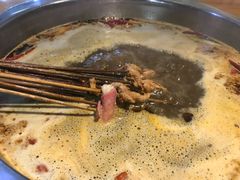 -何氏串串香火锅(翠亨店)
