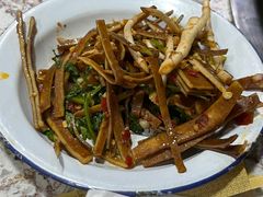 -唐记煌大坨卤牛肉串串(瑞南街店)