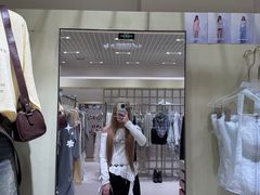 -杭州湖滨银泰in77