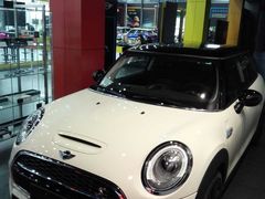 -上海普陀宝诚MINI4S店(红柳路店)