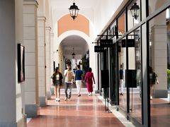 -佛罗伦萨小镇广佛名品奥特莱斯(疏港路店)