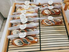 -焙丽拾光(麦凯乐直营店)