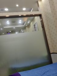 -苗医生专业祛痘·皮肤管理