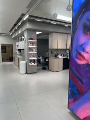 -Z.X HAIR SALON张新美业