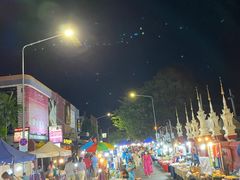 -周日夜市