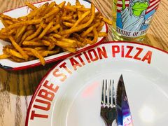 -Tubestation站点比萨(新世界大望路店)
