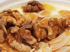 琥珀果仁双皮奶(热)-满记甜品(加州阳光开元广场店)