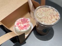 盛樱蜜桃乳酪拿铁-星巴克(北京新东安)