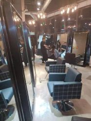 -Kraemer Paris  苏豪路易士·嘉玛发廊