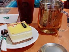 -西西弗书店&矢量咖啡(壹方购物中心店)