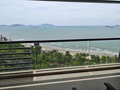 -三亚湾海居铂尔曼度假酒店