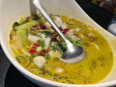 -河畔春天时尚餐厅