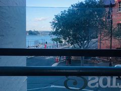 -Ribs & Burgers The Rocks