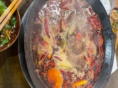 -黄潇洒老火锅(九眼桥宏济巷店)
