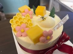 -花花卷卷·鲜食蛋糕(静安久光百货店)