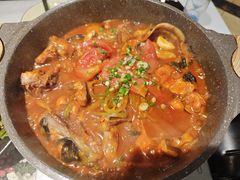 -刘姐啤酒鱼民族演艺餐厅(西街总店)