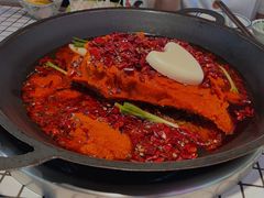 九宫格红汤锅-董眼镜火锅(洪崖洞总店)
