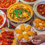 小龙虾品质没的说个个都新鲜 剥壳嗦肉分分钟都超嗨的