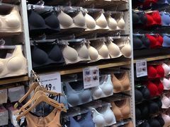 -优衣库(深圳万象天地旗舰店)