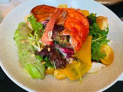 gloden龙虾牛油果沙拉-斯普汇生蚝牛排馆(中骏世界城店)