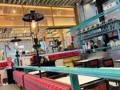 大堂-肥汁米蘭香港米线(长宁来福士店)