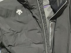 -迪桑特DESCENTE(青岛山东路万象城店)