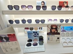 -J-Optical佳视明眼镜·蔡司视觉(青岛金茂览秀城店)