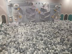 -碧中海汤泉汗蒸酒店