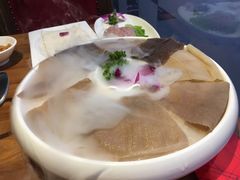 -红牌美蛙鱼头火锅(万辉国际广场店)
