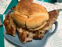 猪扒包-金捞茶餐室(祐汉兴隆楼店)