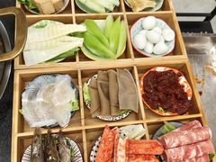 -娜姐鲜牛肉串串火锅(藏龙岛店)