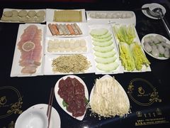 -唯爱KTV聚会餐厅(仙林东城汇店)