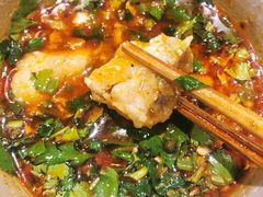 -肖肖酸萝卜鱼火锅(总店)