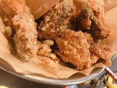 蒜香黄油半鸡-富乐满韩国正宗炸鸡韩国料理(虹泉路店)