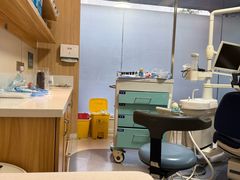 -上海仁爱医院口腔科 · 种植