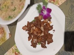 -月亮眼花园餐厅书吧酒吧