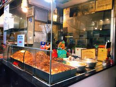 面包甜点陈列柜-老黄记手撕烤兔(玉林街店)