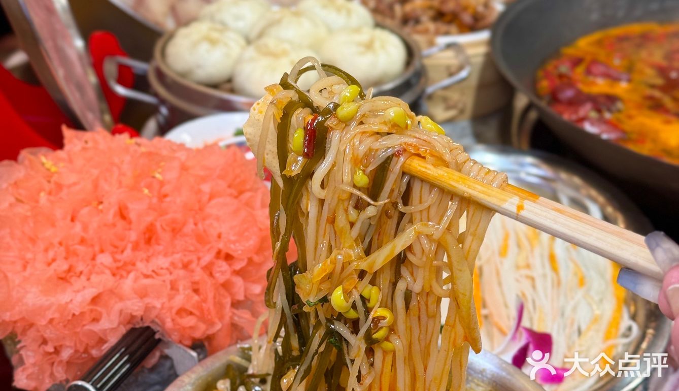 关于成都‼️能劝一个是一个……