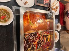-百年川椒重庆老火锅(光谷店)