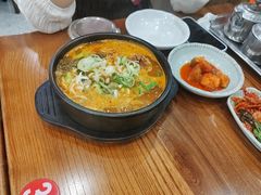 猪骨汤饭-旺清进洞米肠汤