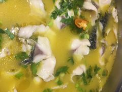 -严厨老坛酸菜鱼(吴江万宝店)