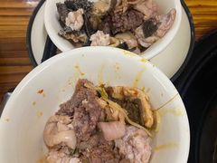 -周良天山牛杂城(天山路总店)