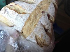 三角芝士包-Juicy Bakery(大学路店)